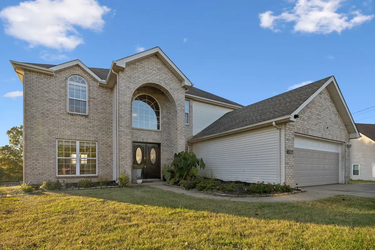 630 Holland Ridge Dr, La Vergne, TN 37086 - Image #1