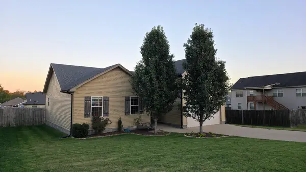 1151 Freedom Dr, Clarksville, TN 37042