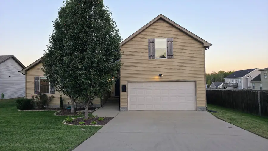 1151 Freedom Dr, Clarksville, TN 37042 - Image #2