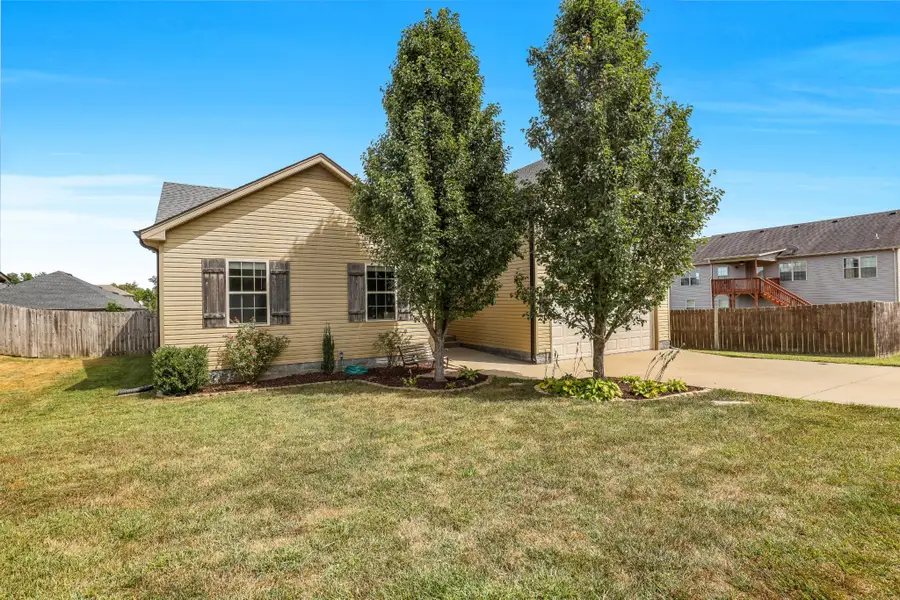 1151 Freedom Dr, Clarksville, TN 37042 - Image #3