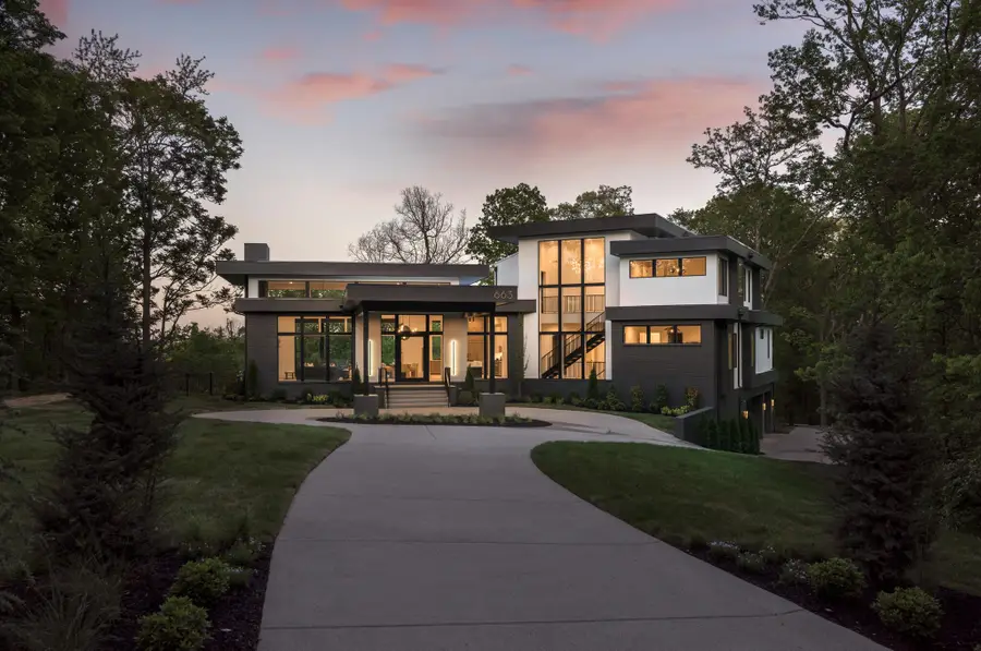663 Hunters Trl, Nashville, TN 37209 - Image #2