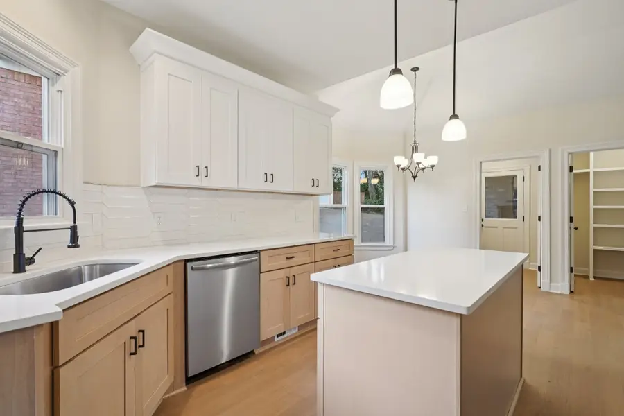 700 Summerwind Cir, Nashville, TN 37215 - Image #3