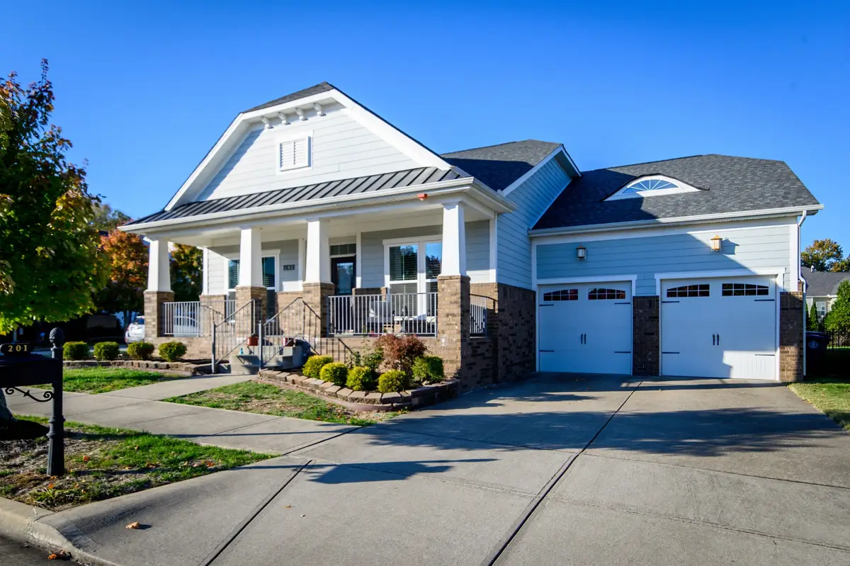 201 Cooper Ledge Cir, Franklin, TN 37064 - Image #1