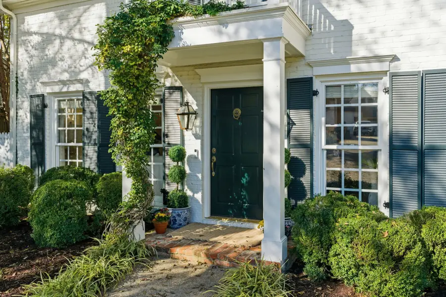 102 Lincoln Court, Nashville, TN 37205 - Image #2