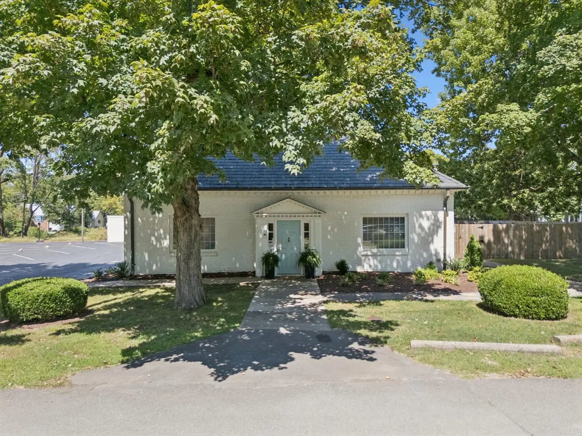 421 E Bell St, Murfreesboro, TN 37130 - Image #1