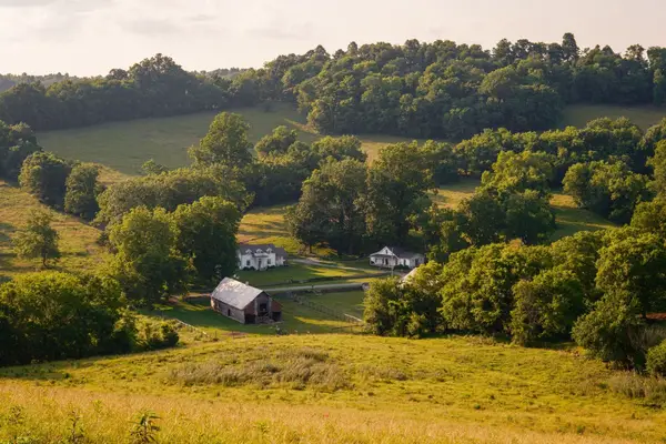 2405 Thompson Rd, Lewisburg, TN 37091