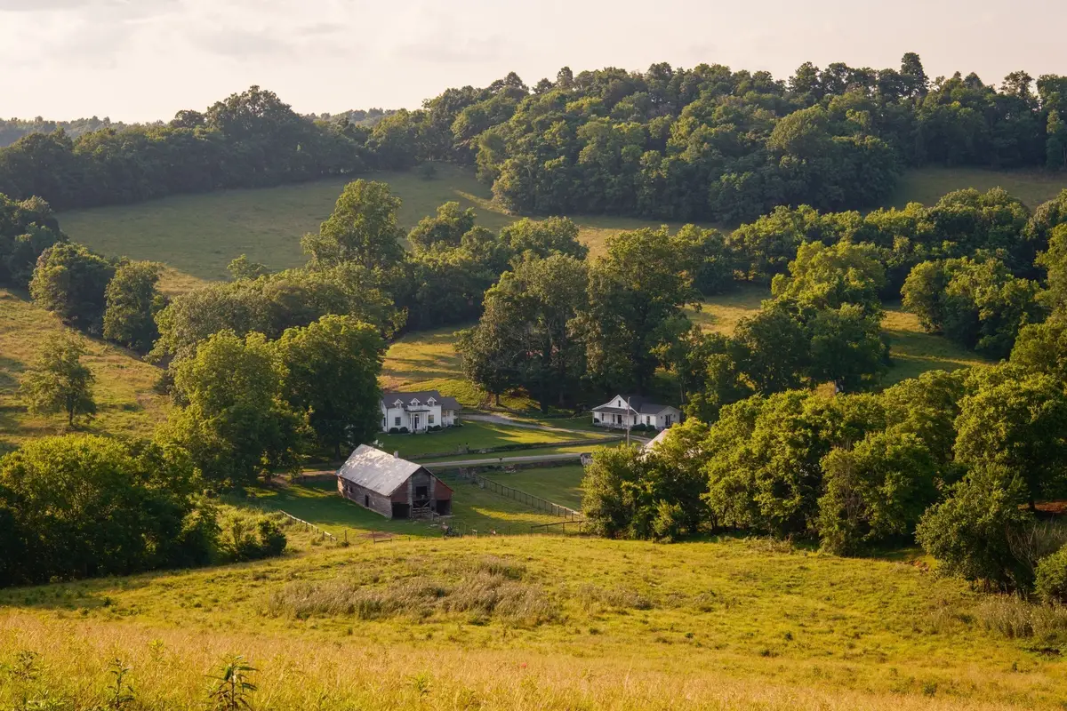 2405 Thompson Rd, Lewisburg, TN 37091 - Image #1