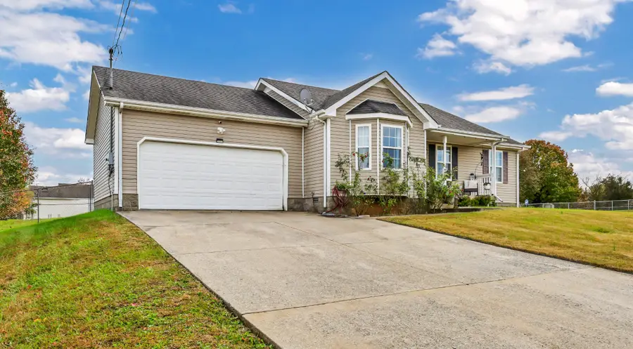 100 Bowers Ct, Oak Grove, KY 42262 - Image #2