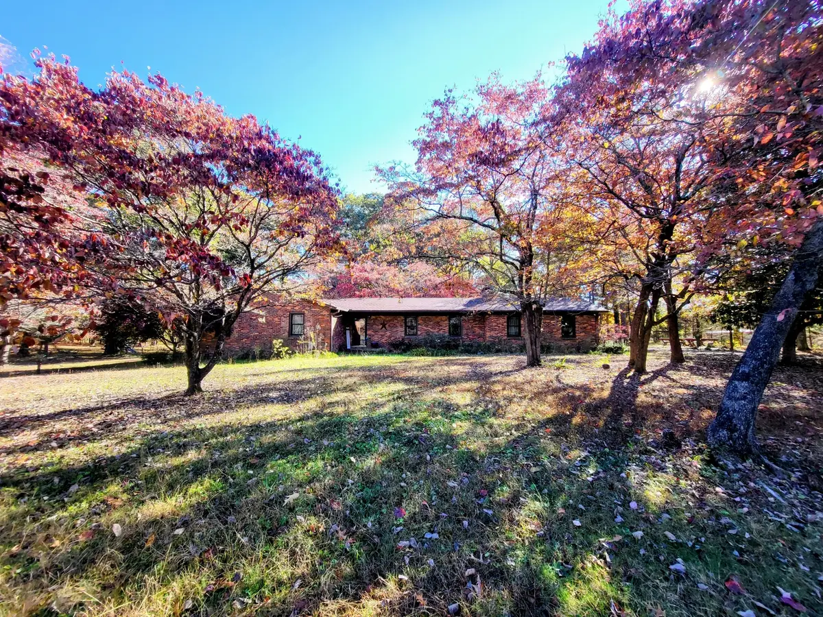 924 Spring Valley Rd, McMinnville, TN 37110 - Image #1