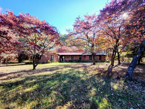 924 Spring Valley Rd, McMinnville, TN 37110