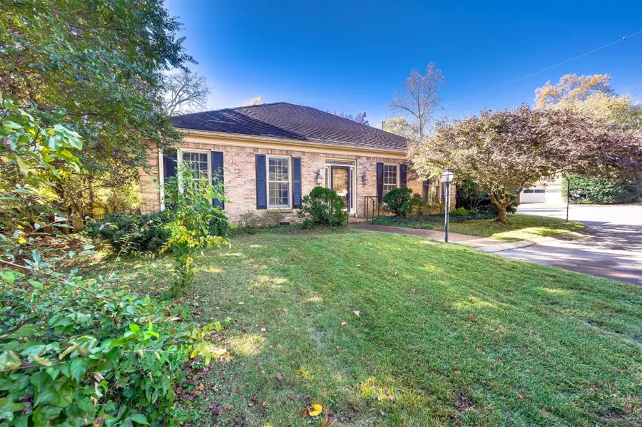 3710 Hobbs Rd, Nashville, TN 37215 - Image #2