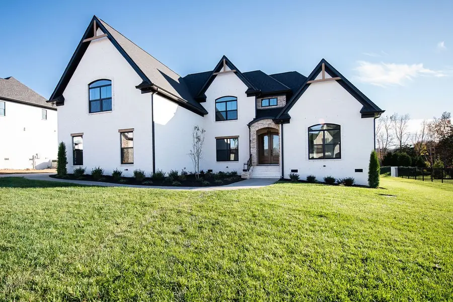 862 Harrisburg Ln, Mount Juliet, TN 37122 - Image #2