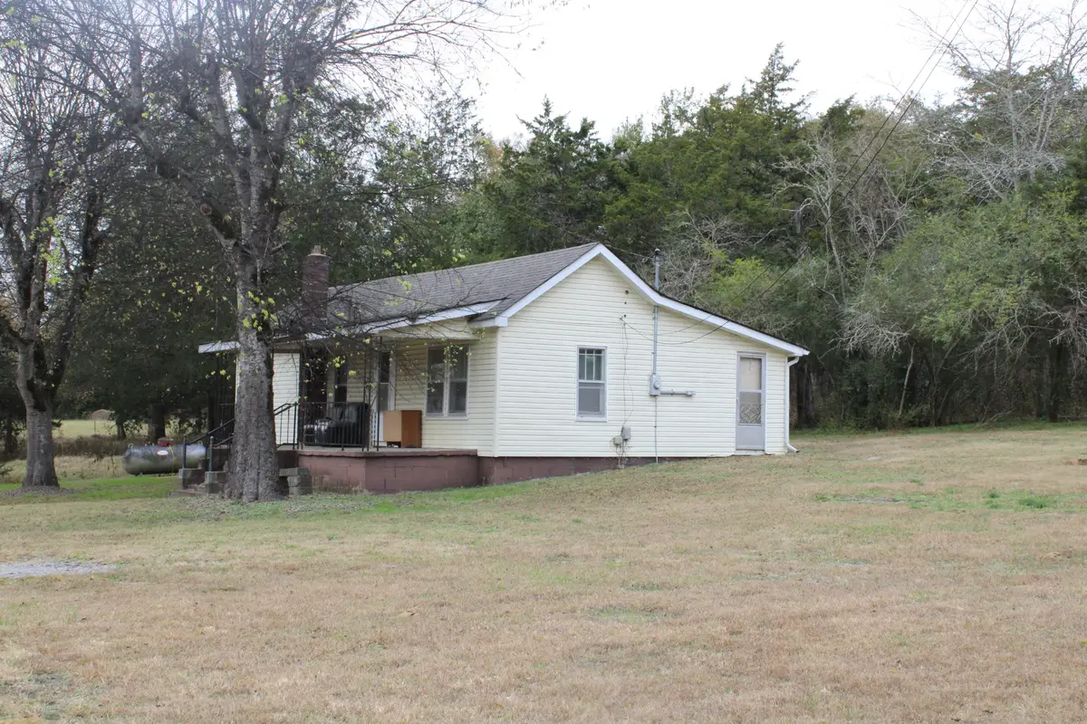 222 Vinta Mill Rd, Prospect, TN 38477 - Image #1