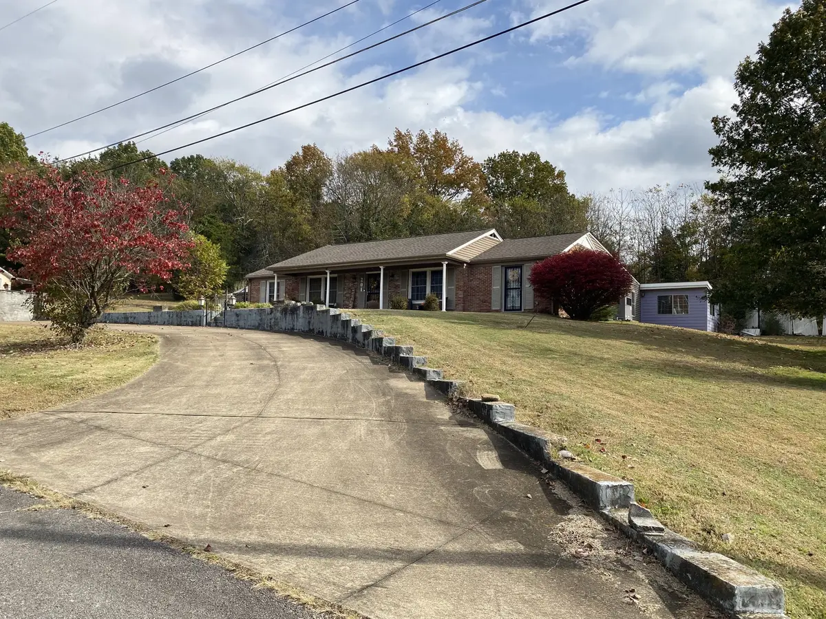 201 Glendale Cir, Pulaski, TN 38478 - Image #1