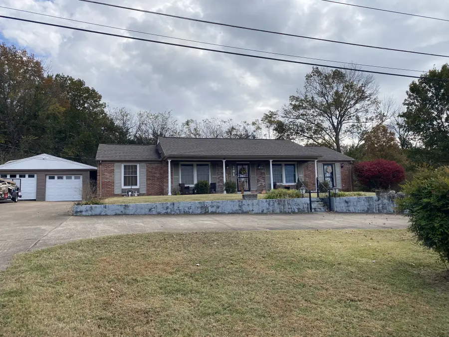 201 Glendale Cir, Pulaski, TN 38478 - Image #2
