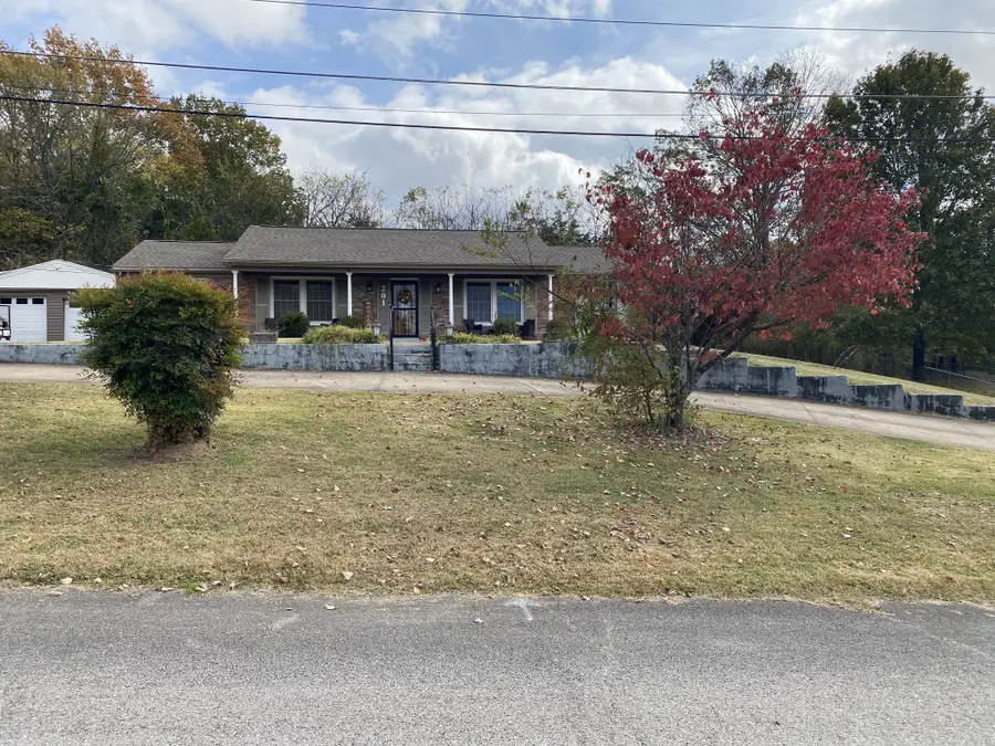 201 Glendale Cir, Pulaski, TN 38478 - Image #3