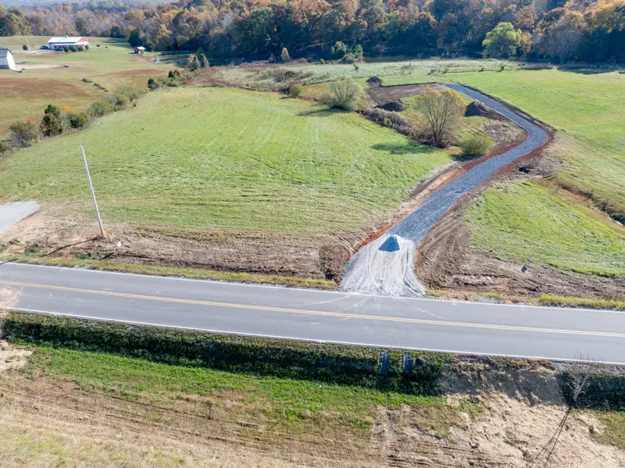 555 Buddy Road, Dickson, TN 37055 - Image #2