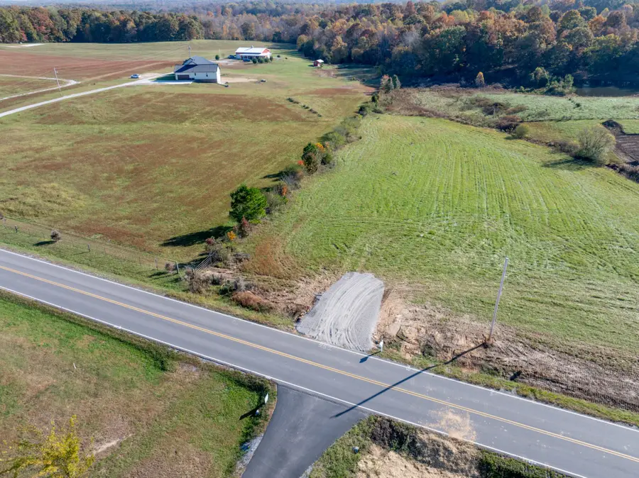 551 Buddy Road, Dickson, TN 37055 - Image #2