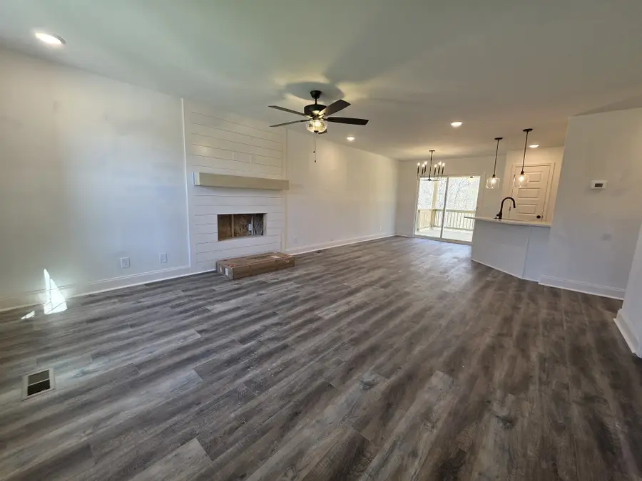 309 Wayne Hall Rd, Clarksville, TN 37040 - Image #3