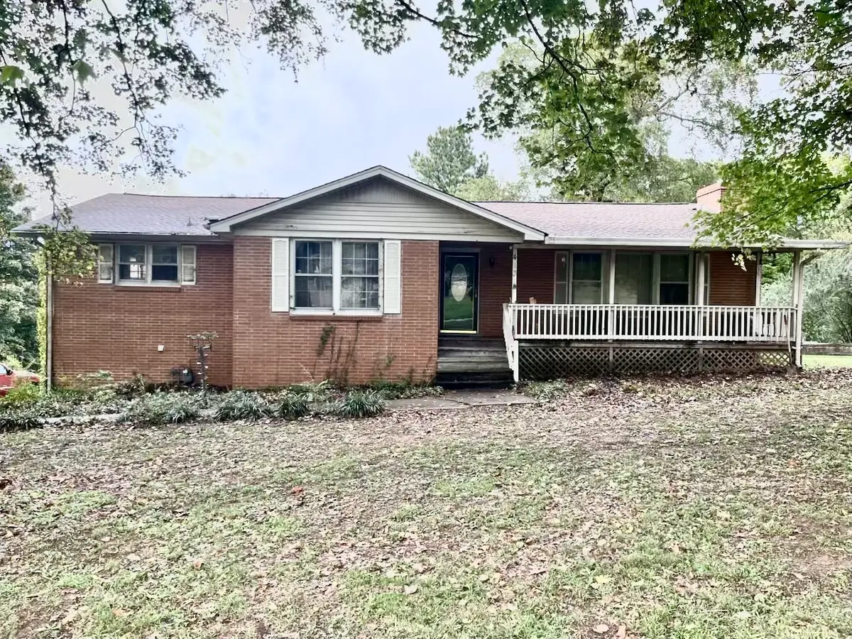 413 Hughes Ave, Columbia, TN 38401 - Image #1