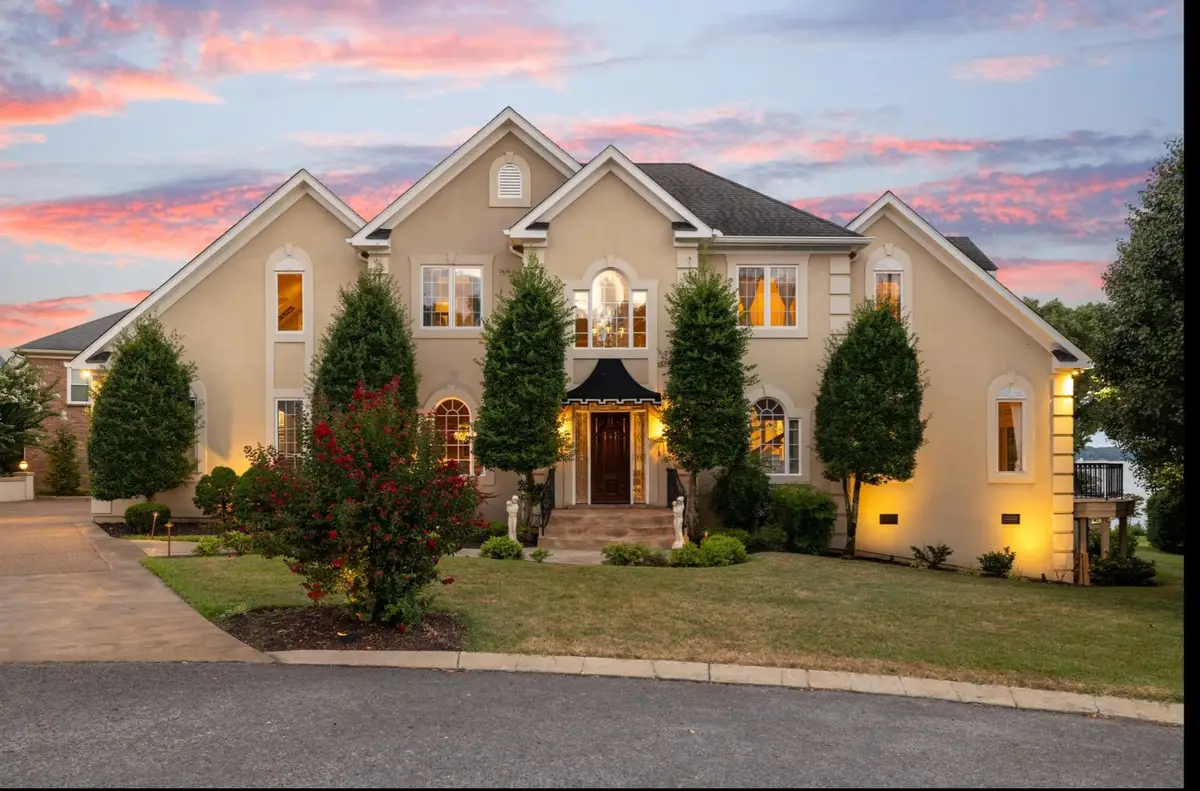 105 S Governors Cv, Hendersonville, TN 37075 - Image #1