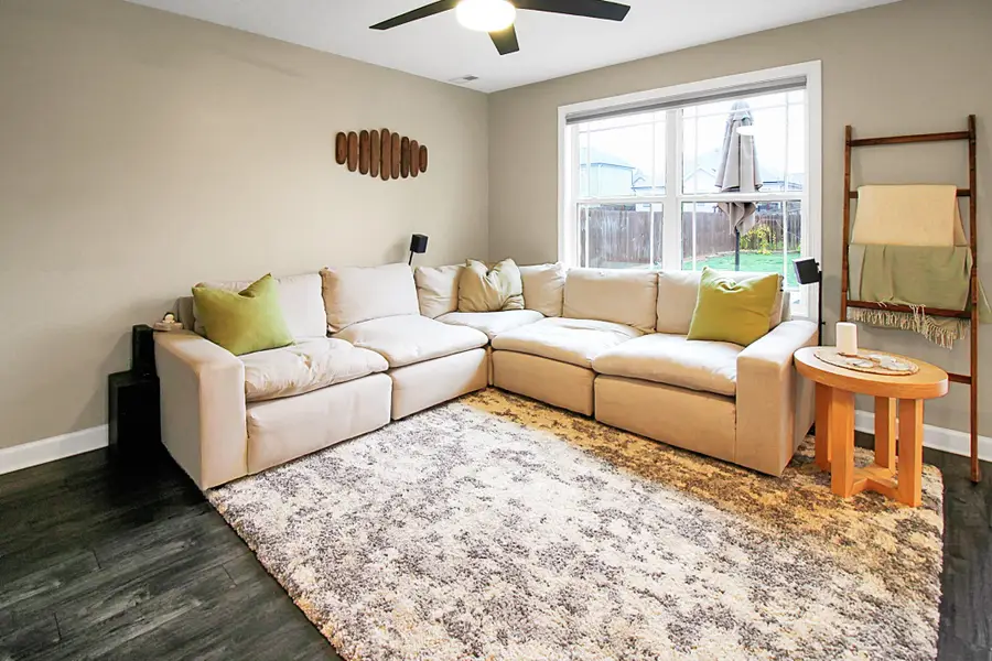 557 Medallion Cir, Clarksville, TN 37042 - Image #3