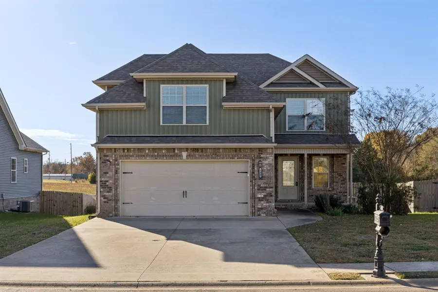 104 Sycamore Hill Dr, Clarksville, TN 37042 - Image #2