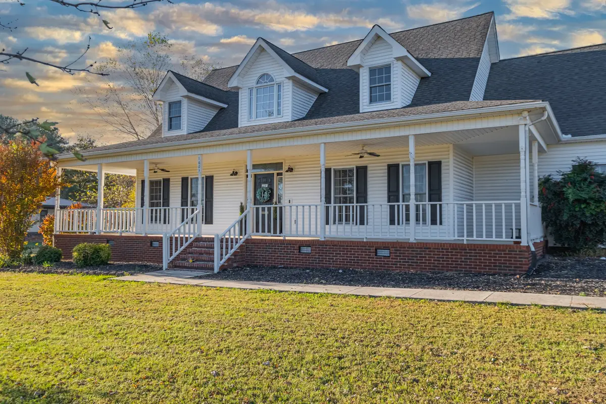 1603 Shangri La Ln, McMinnville, TN 37110 - Image #1