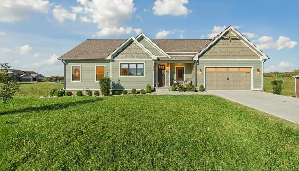 426 Moon Bay Dr, Kuttawa, KY 42055 - Image #1