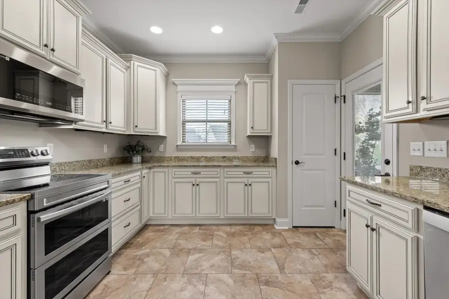 8608 Skybrook Drive, Ooltewah, TN 37363 - Image #3