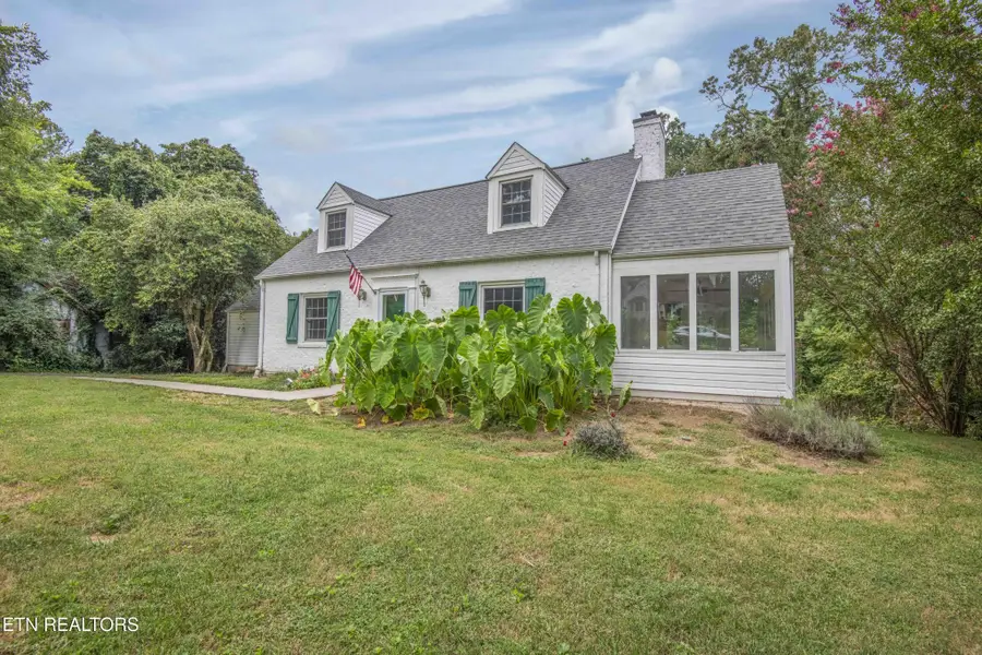 5709 Westover Drive, Knoxville, TN 37919 - Image #2