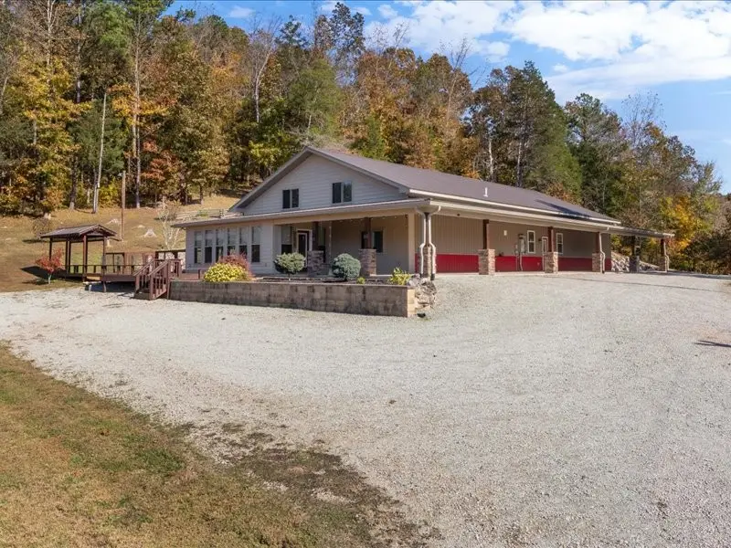 705 Hinson Springs Rd, Lobelville, TN 37097 - Image #2