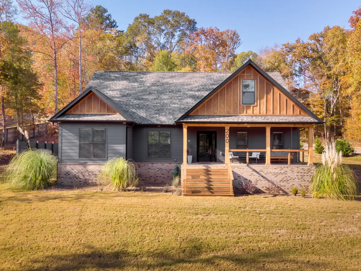 200 Creekside Drive, Florence, AL 35630 - Image #1