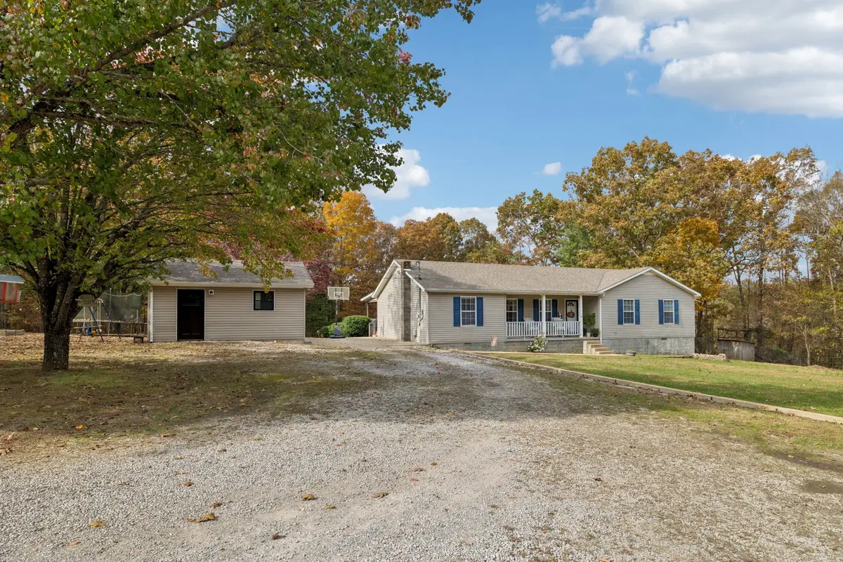 1904 Buffalo Rd, Hohenwald, TN 38462 - Image #1