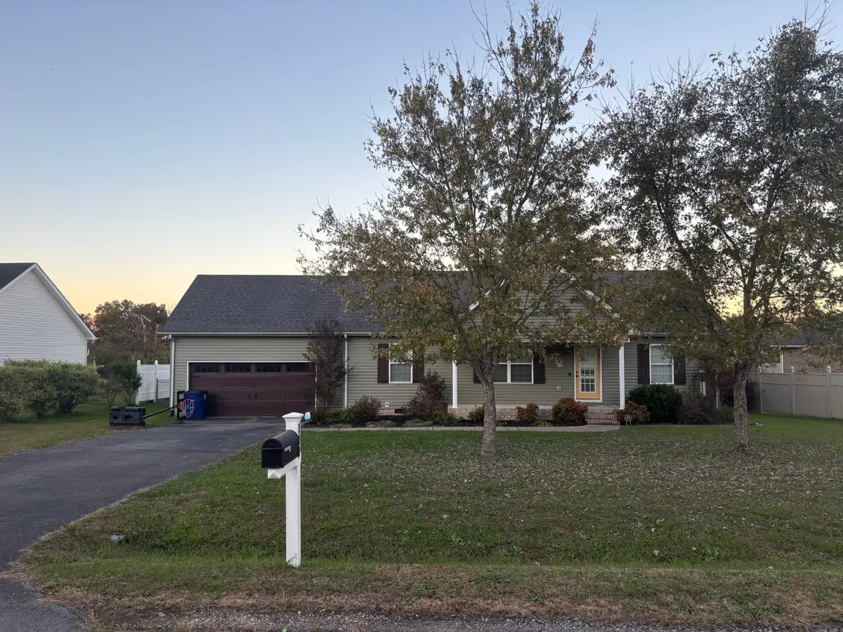 302 Graydon St, Shelbyville, TN 37160 - Image #1