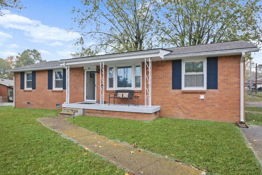 513 Woodbury Dr, Clarksville, TN 37042 - Image #1
