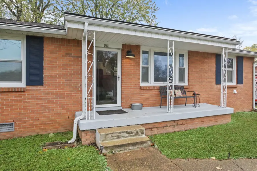 513 Woodbury Dr, Clarksville, TN 37042 - Image #2