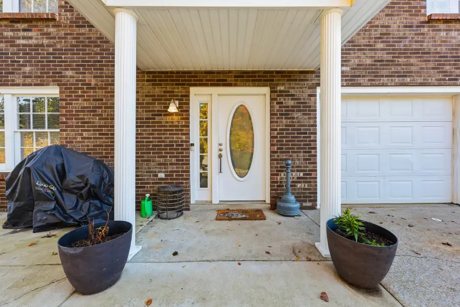 408 Needlewood Dr, Clarksville, TN 37040 - Image #2