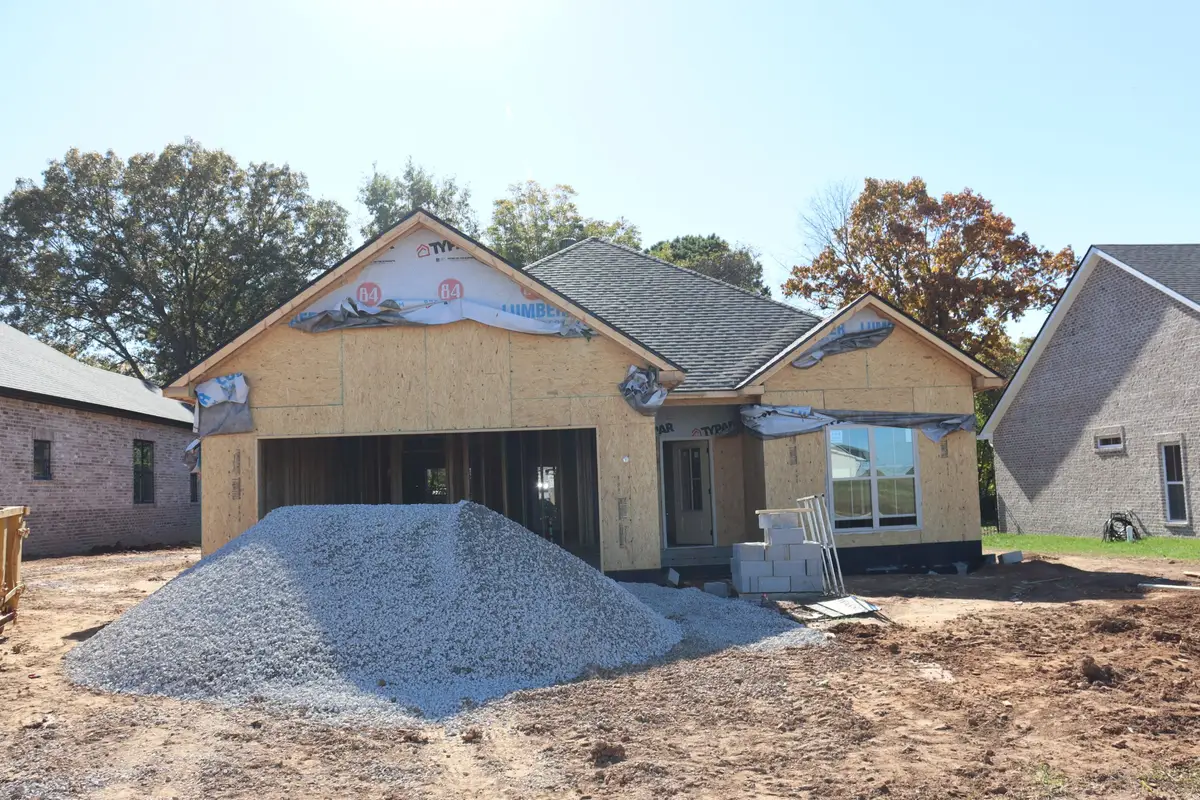 710 Southern Pine Trl, Clarksville, TN 37043 - Image #1