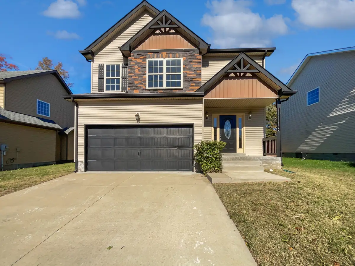 743 Sleek Fox Dr, Clarksville, TN 37040 - Image #1