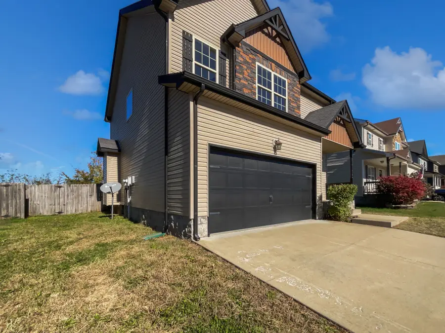 743 Sleek Fox Dr, Clarksville, TN 37040 - Image #3