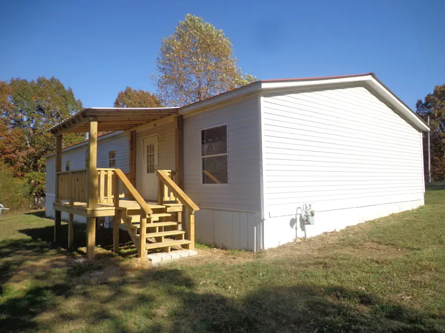 152 Baker Ridge Rd, Waverly, TN 37185 - Image #2