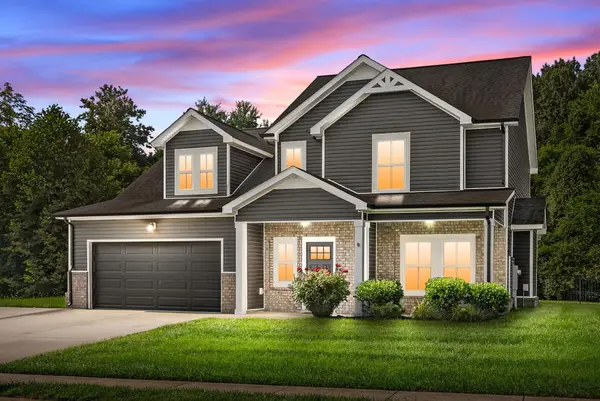 891 Terraceside Cir, Clarksville, TN 37040