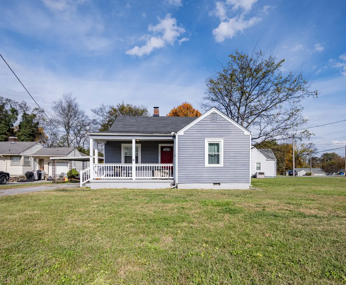 611 Coble Cir, Shelbyville, TN 37160 - Image #1