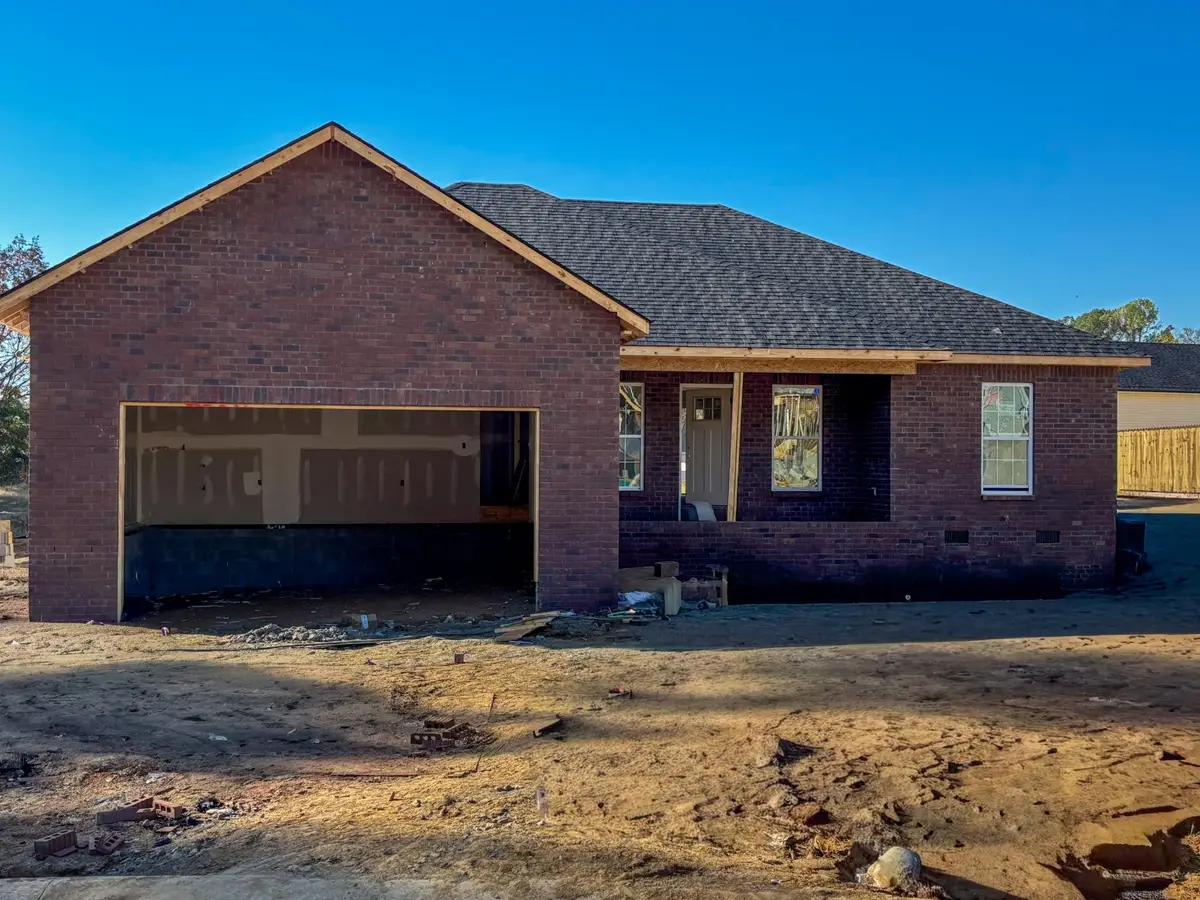 605 Shadow Dr, Shelbyville, TN 37160 - Image #1