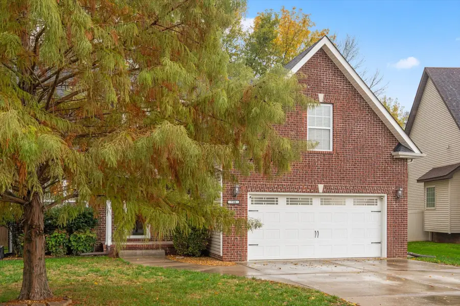 730 Cavalier Dr, Clarksville, TN 37040 - Image #3