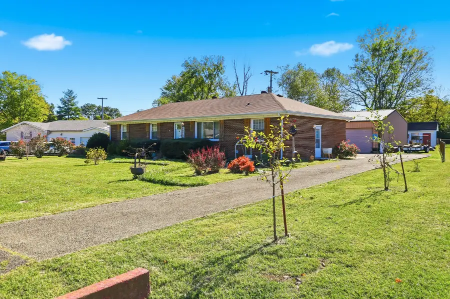 224 Sewell Dr, Clarksville, TN 37042 - Image #2