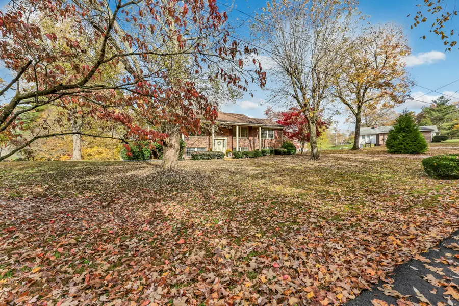 2419 Chris Dr, Clarksville, TN 37043 - Image #3