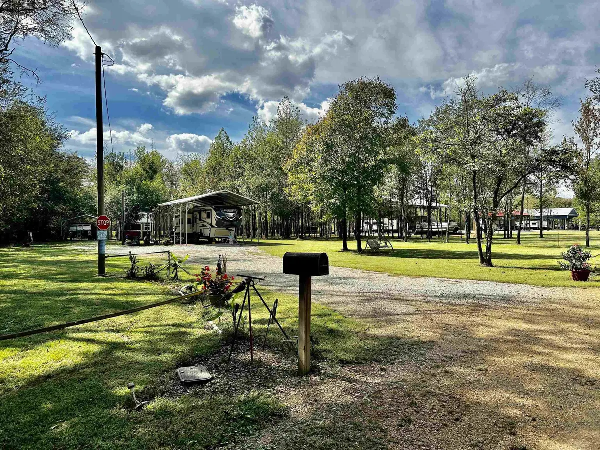 350 Barge View Ln, Adamsville, TN 38310 - Image #1