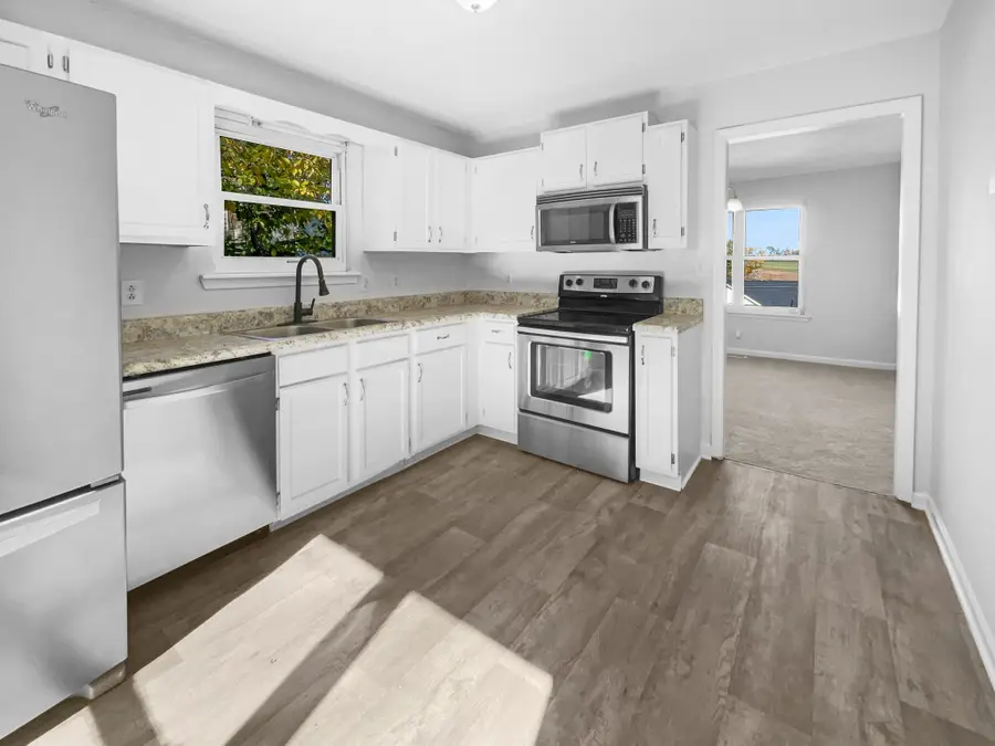 152 Whitehall Dr, Clarksville, TN 37042 - Image #2